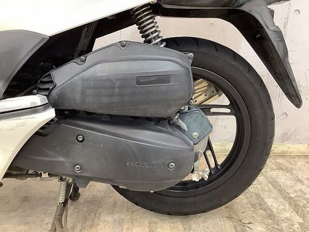 ホンダ PCX150 PCX150 JMCA認証ヨシムラマフラー! リアボックス装備! カスタムシート! 33