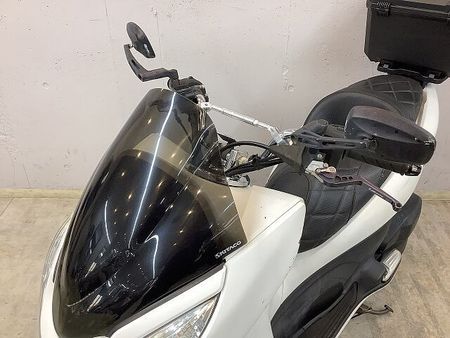 ホンダ PCX150 PCX150 JMCA認証ヨシムラマフラー! リアボックス装備! カスタムシート! 36