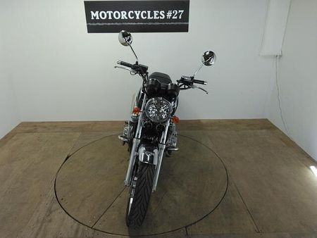 ホンダ CB1100 タンク左側に小さなエクボがありますが全体的に綺麗です。受注期間限定のスペシャルエディション 17