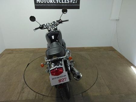 ホンダ CB1100 タンク左側に小さなエクボがありますが全体的に綺麗です。受注期間限定のスペシャルエディション 18