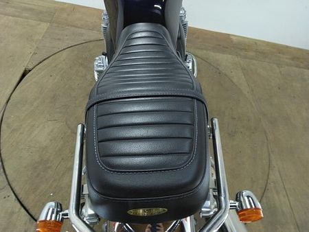 ホンダ CB1100 タンク左側に小さなエクボがありますが全体的に綺麗です。受注期間限定のスペシャルエディション 20