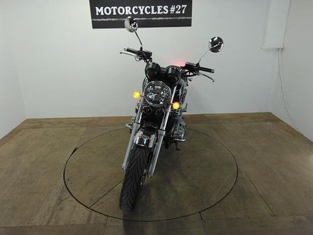 ホンダ CB1100 タンク左側に小さなエクボがありますが全体的に綺麗です。受注期間限定のスペシャルエディション 33