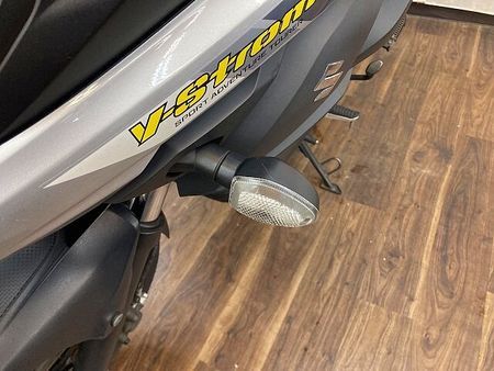 スズキ Vストローム650XT V-ストローム650XT ☆サイドパニアケース付き☆!! 34
