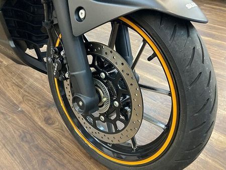 スズキ ジクサー SF250 ジクサー250SF 2023年モデル ☆マルチバー・ヘルメットホルダー付き☆ 27