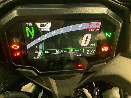 カワサキ ZX-25R ニンジャZX-25R SE ☆スライダー・マルチバー・USB電源付き☆!! 12