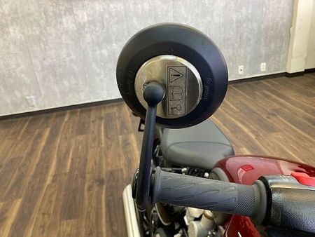 トライアンフ BONNEVILLE BOBBER BLACK ボンネビルボバー ☆エンジンガード付き☆ 27