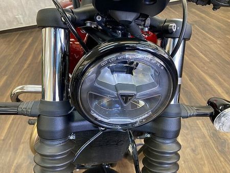 トライアンフ BONNEVILLE BOBBER BLACK ボンネビルボバー ☆エンジンガード付き☆ 30