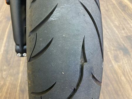 トライアンフ BONNEVILLE BOBBER BLACK ボンネビルボバー ☆エンジンガード付き☆ 34