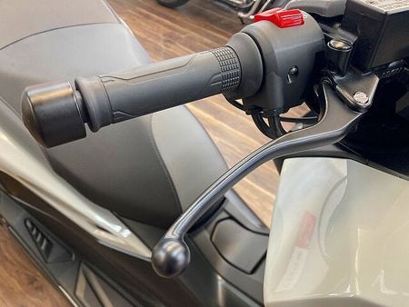 ホンダ フォルツァ(MF06) フォルツァ 【マル得】☆グリップヒーター付き☆!! 31