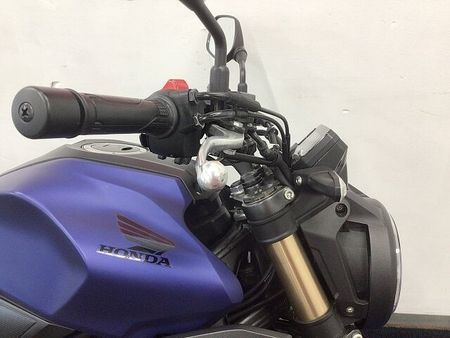 ホンダ CB250R CB250R■2023年モデル・MC52型・USBポート・メットホルダー■ 14