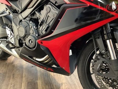 ホンダ CBR650R CBR650R ★2023年モデル/レバーカスタム/ヘルメットホルダー装備!! 23
