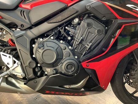 ホンダ CBR650R CBR650R ★2023年モデル/レバーカスタム/ヘルメットホルダー装備!! 24