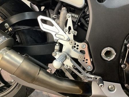 スズキ HAYABUSA ハヤブサ ★2015年モデル/ETC1.0標準装備/ヨシムラスリップオンマフラー/ストライ 18