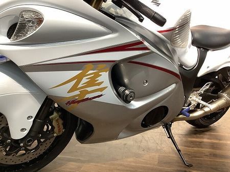 スズキ HAYABUSA ハヤブサ ★2015年モデル/ETC1.0標準装備/ヨシムラスリップオンマフラー/ストライ 23