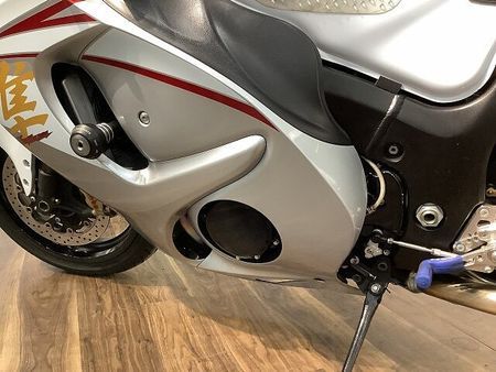 スズキ HAYABUSA ハヤブサ ★2015年モデル/ETC1.0標準装備/ヨシムラスリップオンマフラー/ストライ 24