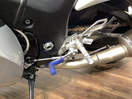 スズキ HAYABUSA ハヤブサ ★2015年モデル/ETC1.0標準装備/ヨシムラスリップオンマフラー/ストライ 25