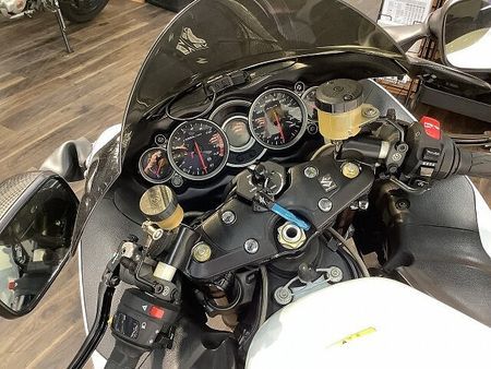 スズキ HAYABUSA ハヤブサ ★2015年モデル/ETC1.0標準装備/ヨシムラスリップオンマフラー/ストライ 36