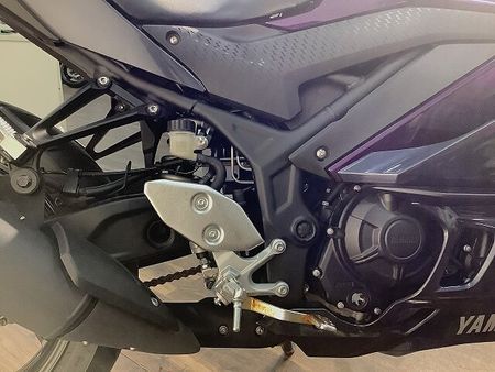 ヤマハ YZF-R3 YZF-R3 ★2023モデル/ドラレコ/USBポート/マルチバー 23