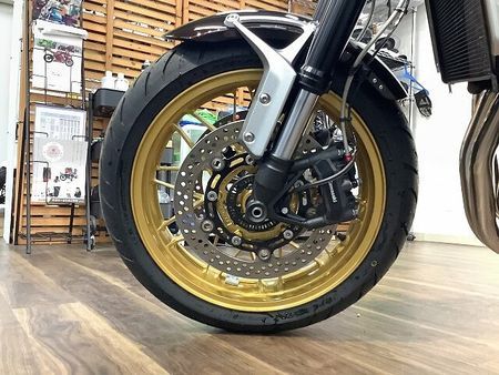 カワサキ Z900RS 【マル得】Z900RS ★50thアニバーサリー/エフェックスハンドル/グリップヒーター/ 17