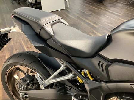 ホンダ CB650R CB650R ★2021年モデル/デイトナ製エンジンガード/グリップヒーター/USBポート 37