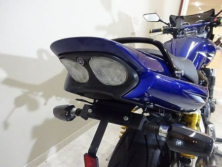 ヤマハ XJR1300 XJR1300 2007年モデル/ワイバン製フルエキマフラー/ビキニカウル/USBポート一 28