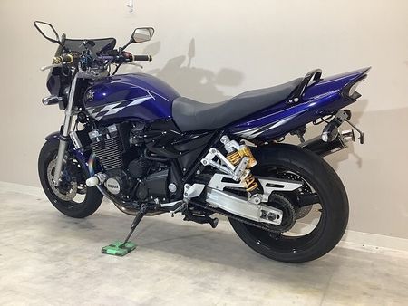 ヤマハ XJR1300 XJR1300 2007年モデル/ワイバン製フルエキマフラー/ビキニカウル/USBポート一 7