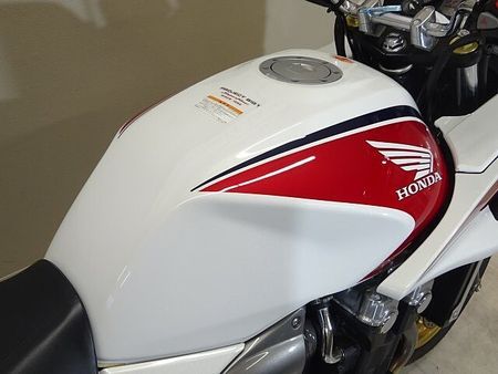 ホンダ CB1300スーパーボルドール CB1300 SUPER BOL D'OR 2012年モデル/リアフェンダーレス/エンジン 28