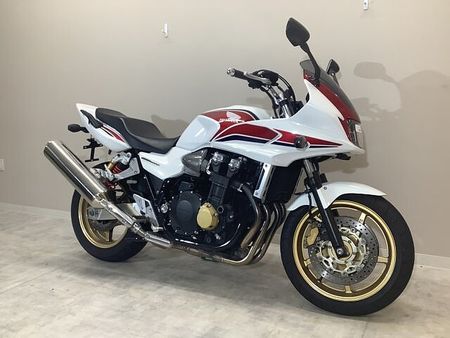 ホンダ CB1300スーパーボルドール CB1300 SUPER BOL D'OR 2012年モデル/リアフェンダーレス/エンジン 4