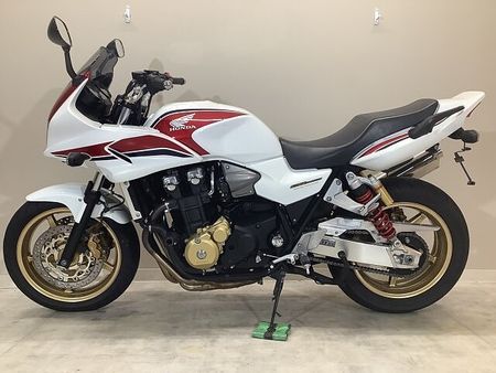 ホンダ CB1300スーパーボルドール CB1300 SUPER BOL D'OR 2012年モデル/リアフェンダーレス/エンジン 6