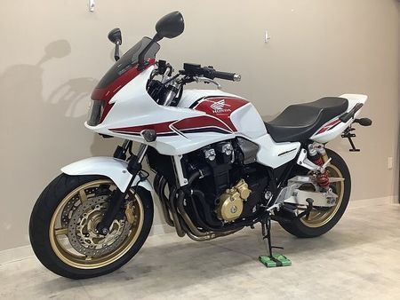 ホンダ CB1300スーパーボルドール CB1300 SUPER BOL D'OR 2012年モデル/リアフェンダーレス/エンジン 7