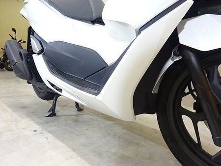 ホンダ PCX125 【スピード納車】PCX 2021年モデル/ノーマル車両/キー2本付き!! 17