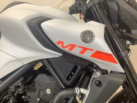 ヤマハ MT-03 (-2013) MT-03 ABS 2020年モデル/エンデュランス製リアキャリア装備/USBポート2口! 19