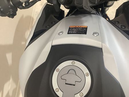 ヤマハ MT-03 (-2013) MT-03 ABS 2020年モデル/エンデュランス製リアキャリア装備/USBポート2口! 22