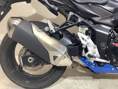 スズキ GSR750 GSR750 2012年モデル/リアキャリア装備/ヘルメットホルダー/純正スペアキーあり 22