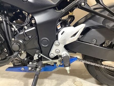 スズキ GSR750 GSR750 2012年モデル/リアキャリア装備/ヘルメットホルダー/純正スペアキーあり 35