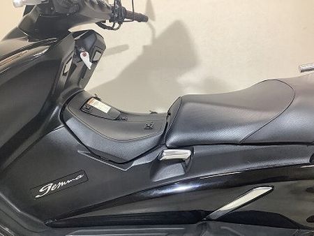 スズキ ジェンマ250 Gemma(ジェンマ) 2008年モデル/リアキャリア&タンデムバー部?ウィンドスクリーン 33
