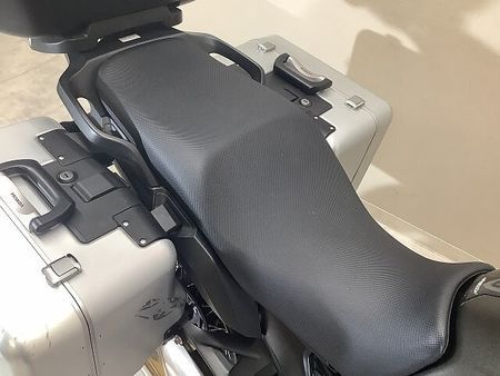ホンダ VFR1200Xクロスツアラー VFR1200XクロスツアラーDCT 2014年モデル/ワンキータイプのサイドパニア/トッ 24