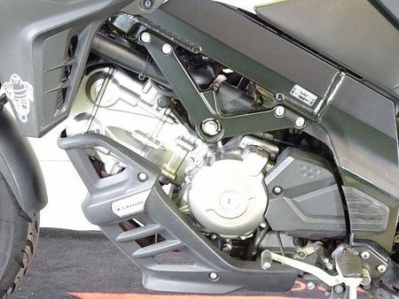 スズキ Vストローム650XT 【マル得】V-Strom 650XT(Vストローム)GIVIトップケース/USBポート装備 16