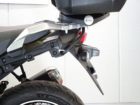 スズキ Vストローム650XT 【マル得】V-Strom 650XT(Vストローム)GIVIトップケース/USBポート装備 21