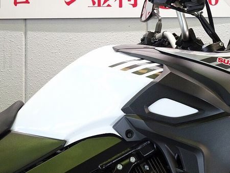 スズキ Vストローム650XT 【マル得】V-Strom 650XT(Vストローム)GIVIトップケース/USBポート装備 31