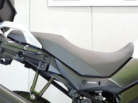 スズキ Vストローム650XT 【マル得】V-Strom 650XT(Vストローム)GIVIトップケース/USBポート装備 33