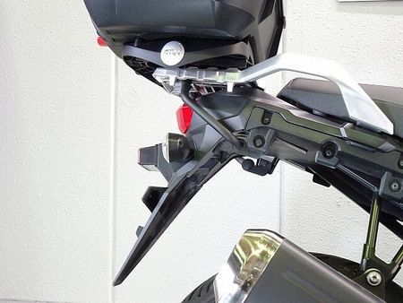 スズキ Vストローム650XT 【マル得】V-Strom 650XT(Vストローム)GIVIトップケース/USBポート装備 36
