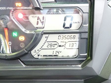 スズキ Vストローム650XT 【マル得】V-Strom 650XT(Vストローム)GIVIトップケース/USBポート装備 8