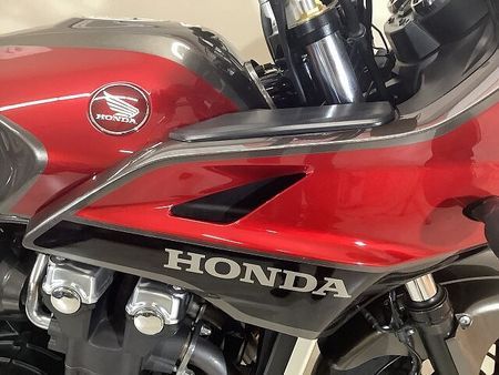 ホンダ CB1300スーパーボルドール CB1300スーパーボルドール ヤマモトレーシング製マフラー フレームスライダー装備 AB 17