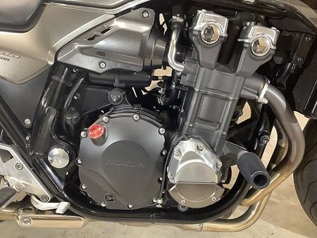 ホンダ CB1300スーパーボルドール CB1300スーパーボルドール ヤマモトレーシング製マフラー フレームスライダー装備 AB 22