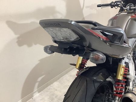 ホンダ CB1300スーパーボルドール CB1300スーパーボルドール ヤマモトレーシング製マフラー フレームスライダー装備 AB 26