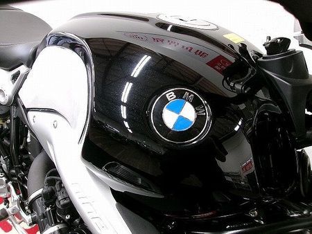 BMW R nineT R nine T AKRAPOVIC製マフラー/PUIG製リアフェンダー/Barracud 15