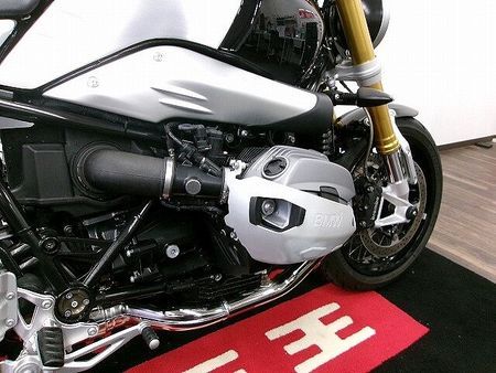BMW R nineT R nine T AKRAPOVIC製マフラー/PUIG製リアフェンダー/Barracud 28