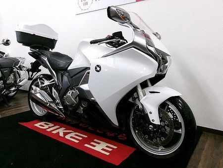 ホンダ VFR1200F VFR1200F DCT リアボックス付/MiniUSBタイプB付/TANAX製レーダー探 8