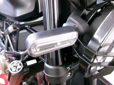 ハスクバーナ SVARTPILEN 401 SVARTPILEN 401 ヘッドライトカバー付/バーエンドミラーカスタム 20
